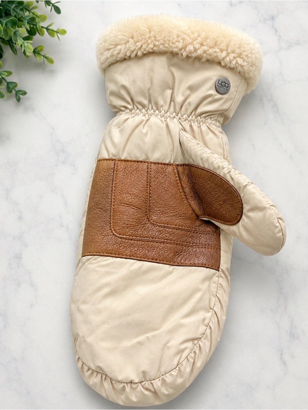 UGG Australia Left Snow Mitten Cream Leather Palm Faux Fur Cuff Replacement